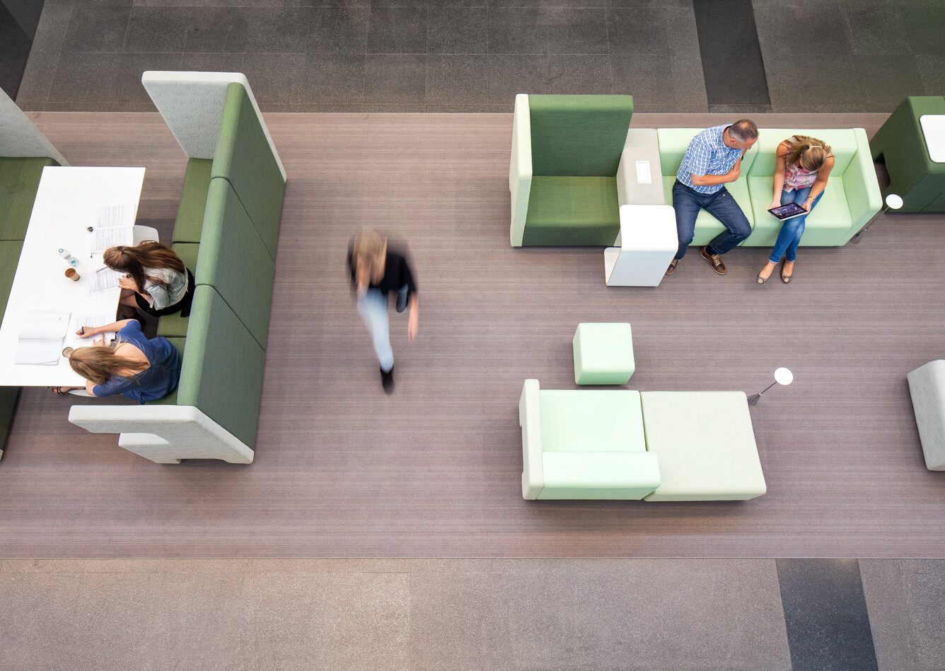 Loungescape Royal Ahrend Inspiration Center in Amsterdam 6a