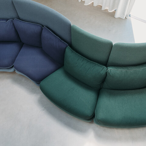 Embrace Royal Ahrend Embrace sofa upholstered in green and blue at HofmanDurjandin office in Diemen EB012