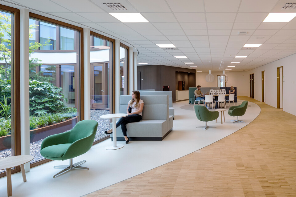 Oogcentrum Noordholland Royal Ahrend healthcare project interior view of Oogcentrum Noordholland in Heerhugowaard SB200613
