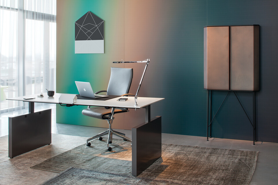 Balance, 350 Royal Ahrend Showroom in Sint Oedenrode 12