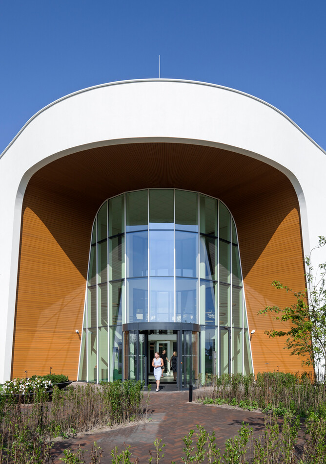 Oogcentrum Noordholland Royal Ahrend healthcare project exterior view of Oogcentrum Noordholland in Heerhugowaard SB200607