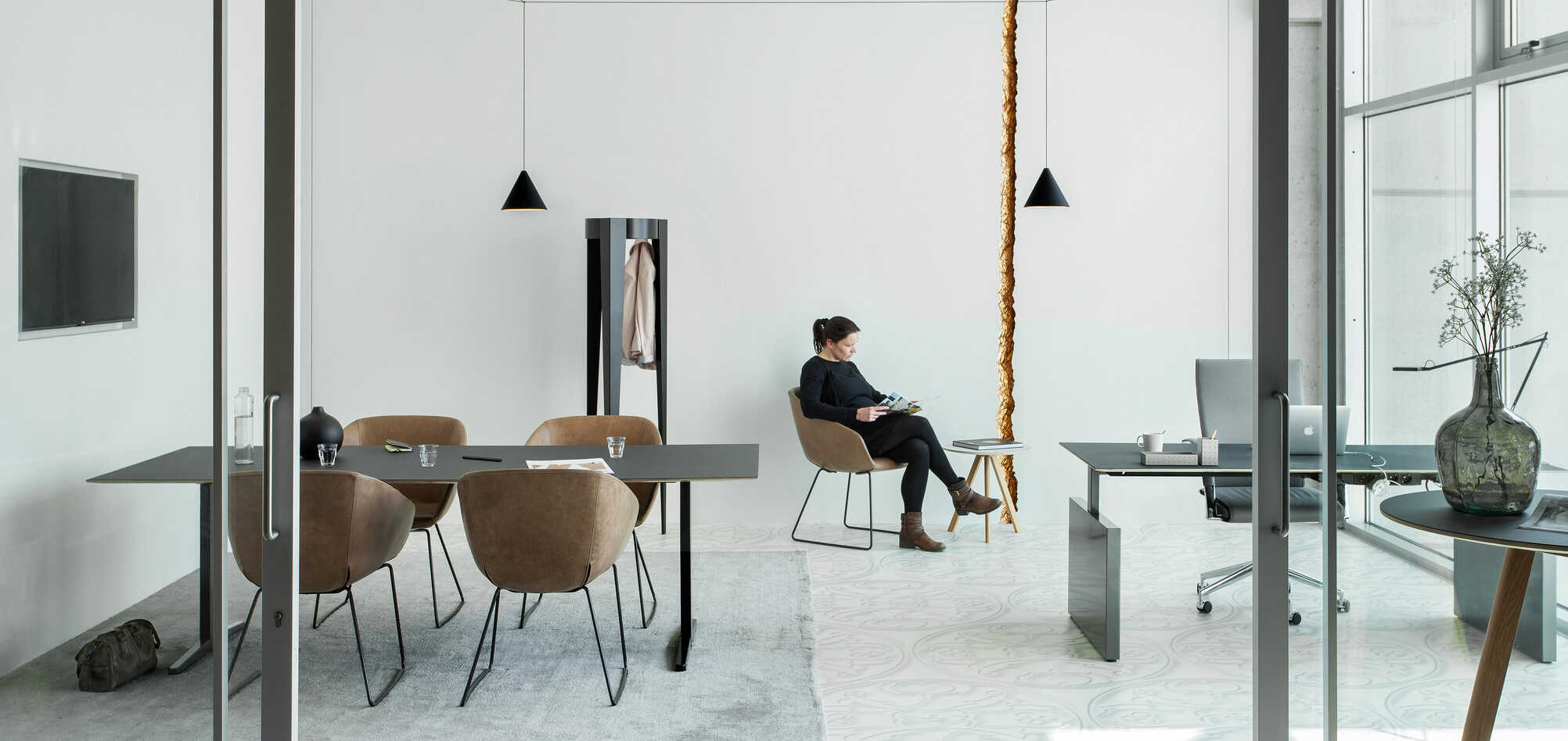Balance, Hesta, 350 Royal Ahrend Showroom in Sint Oedenrode 13