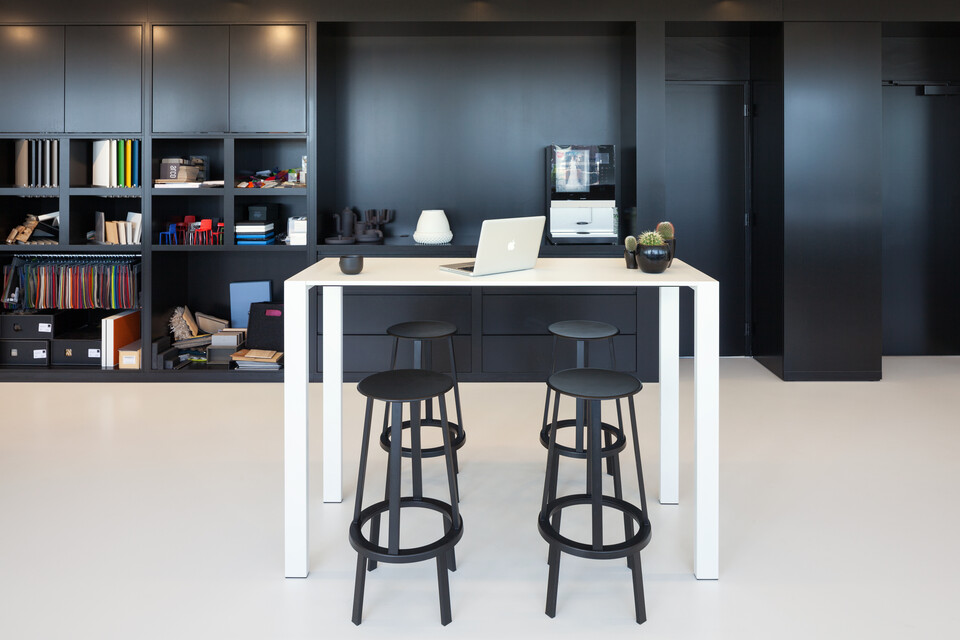 Portal Royal Ahrend Inspiration Center in Amsterdam 0601C