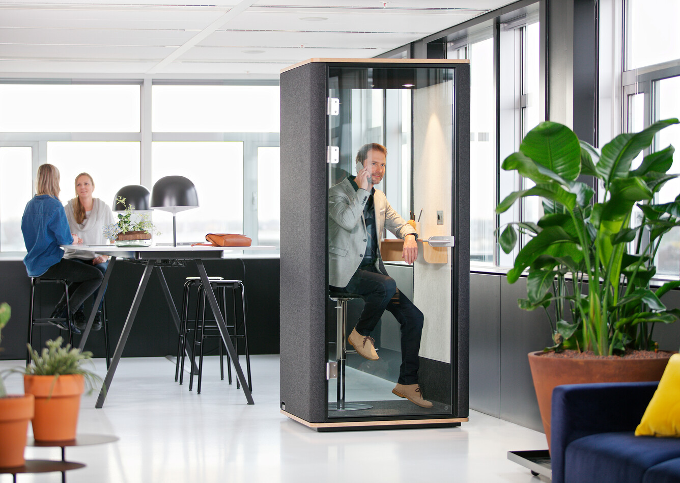 Silence CALL, Aero, 452 Royal Ahrend Inspiration Center in Amsterdam 5466