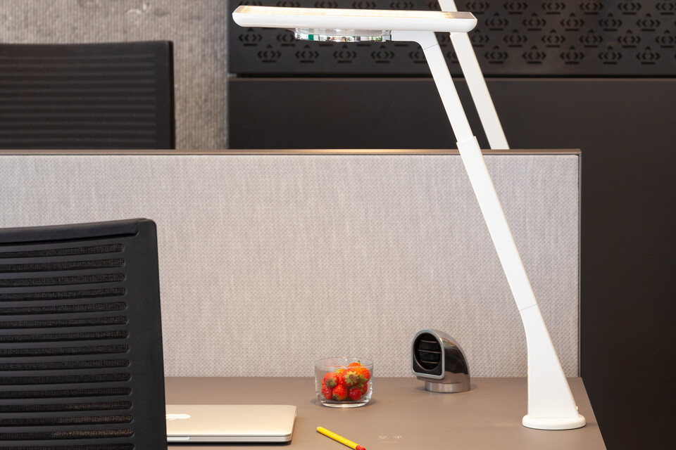Balance, 2020 Extra Verta Royal Ahrend Comfort workstation in showroom Sint Oedenrode 14