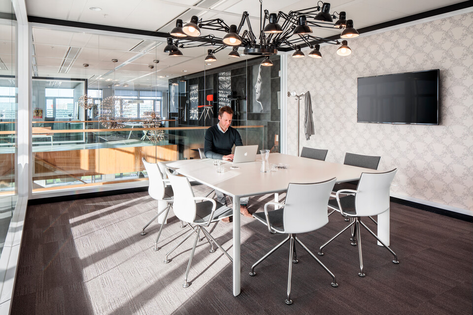1030, 463 Royal Ahrend Inspiration Center in Amsterdam 0104