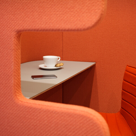 Concentration Corner, WELL Royal Ahrend Showroom in Sint Oedenrode 019