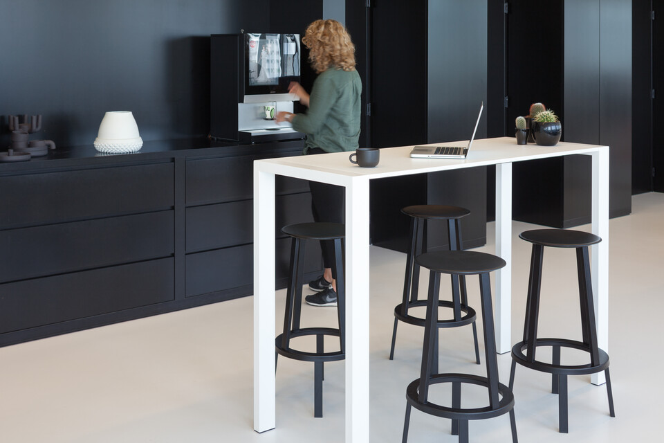 Portal Royal Ahrend Inspiration Center in Amsterdam 0602A